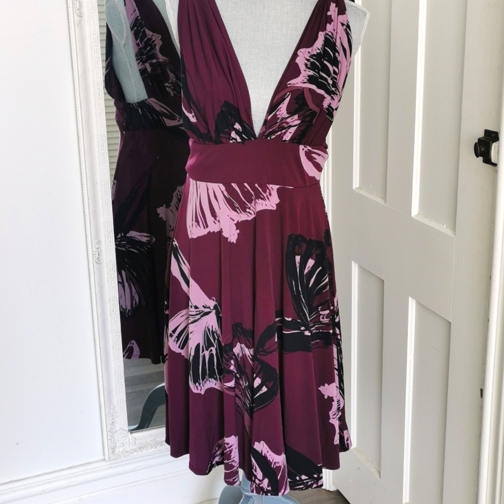Le Chateau Convertible Dark Plum Floral Deep V Butterfly Dress. Size Medium. Euc